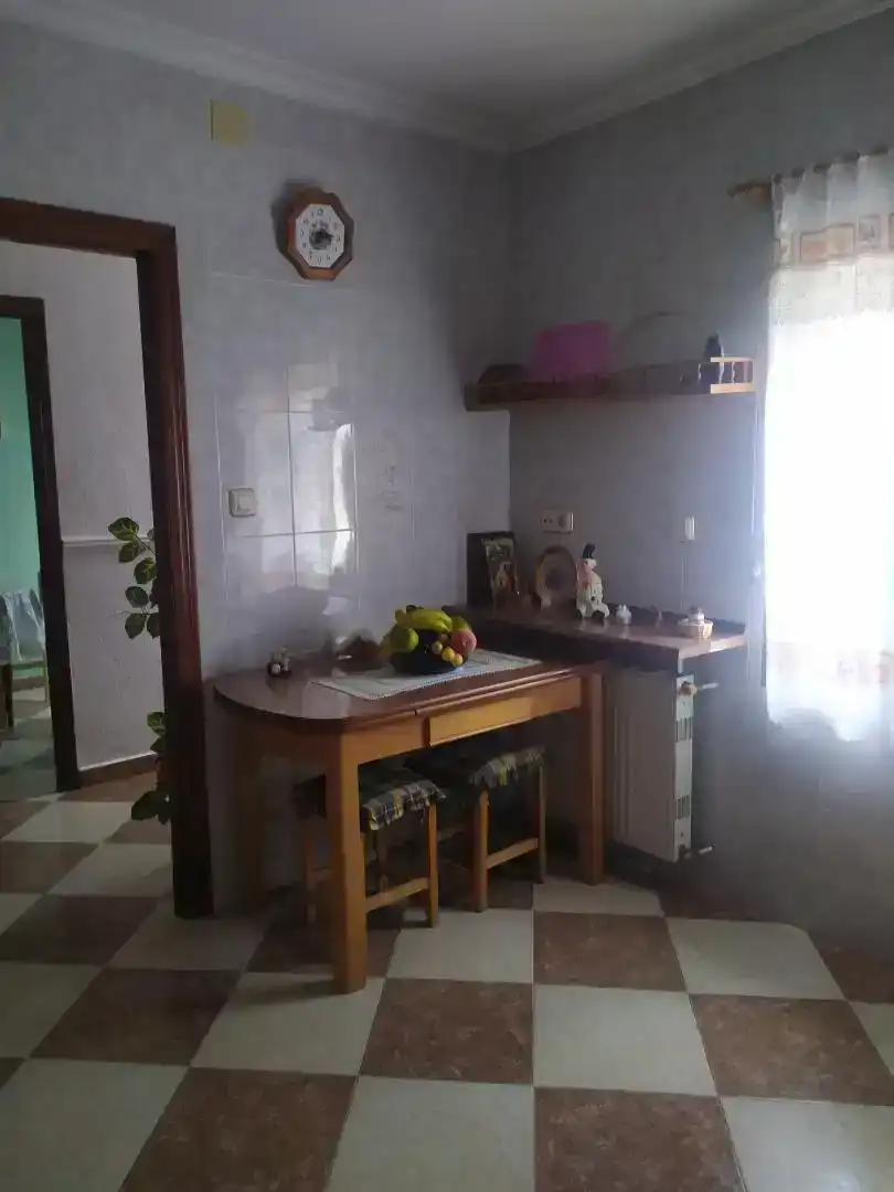 Cuina de Casa adosada en venda en Centro