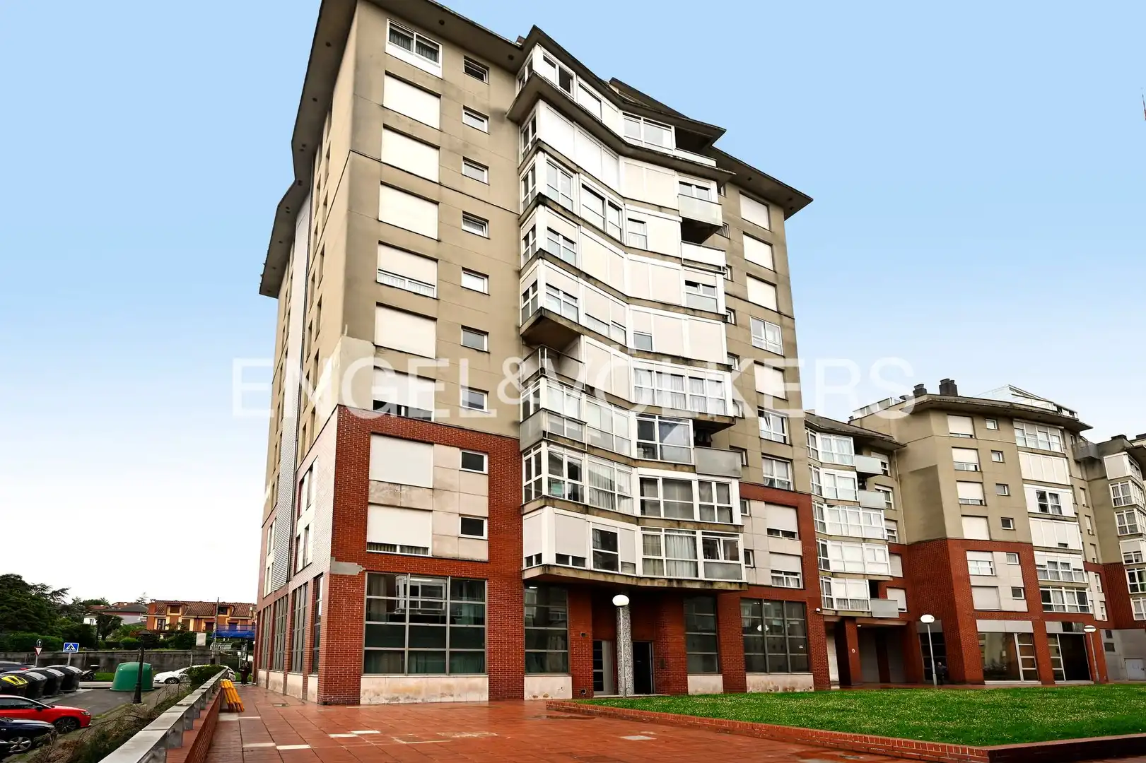 Vista exterior de Piso en venta en Camargo con Calefacción, Terraza y Trastero