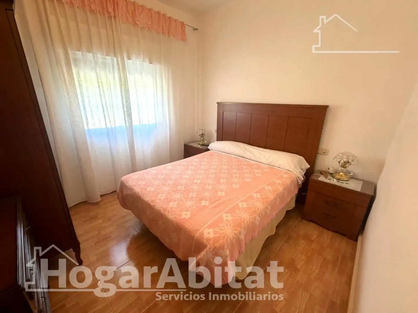 Habitación de Casa o chalet en venta en Torrent con Aire acondicionado, Calefacción y Jardín privado