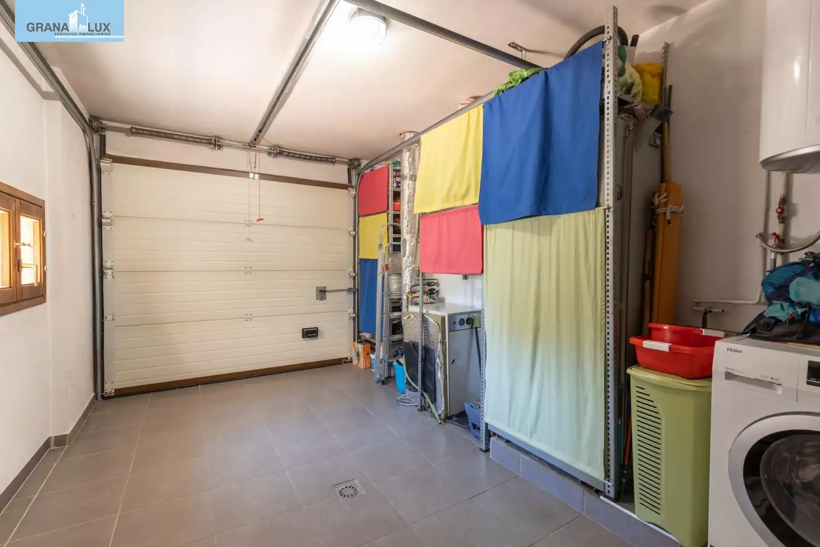 Haus oder Chalet zum Verkauf in La Zubia mit Klimaanlage, Heizung und Gemeinschaftspool