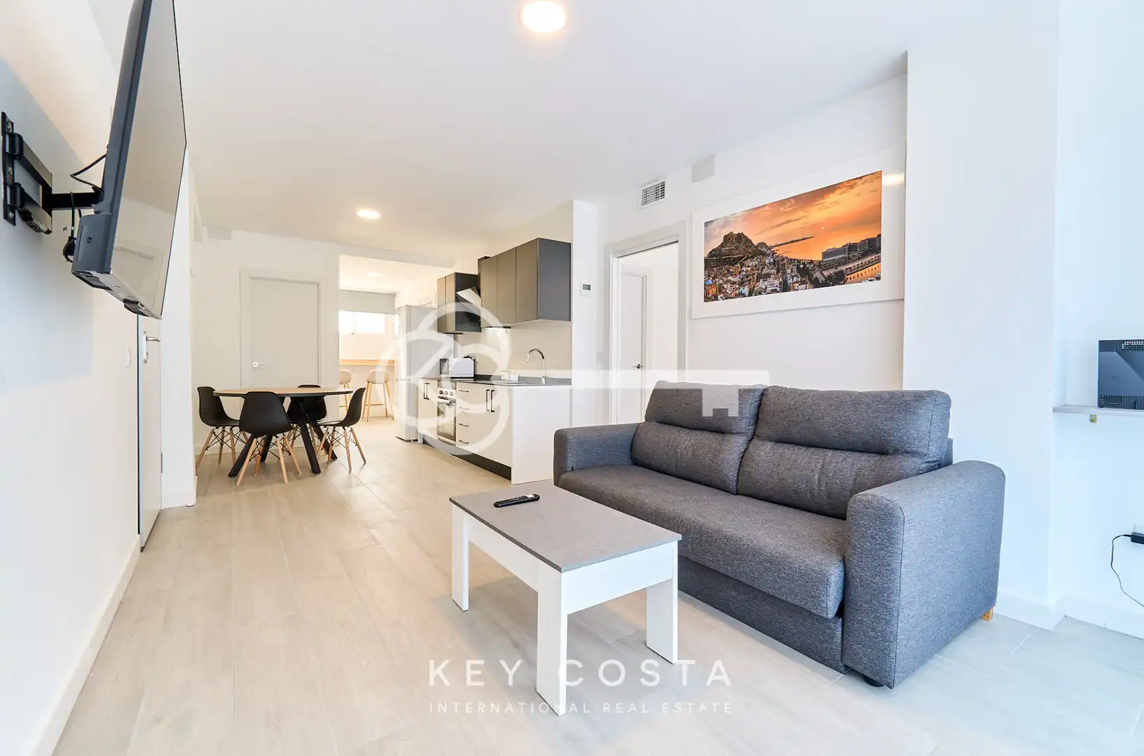 Sala d'estar de Pis en venda en Alicante / Alacant amb Aire condicionat, Terrassa i Moblat