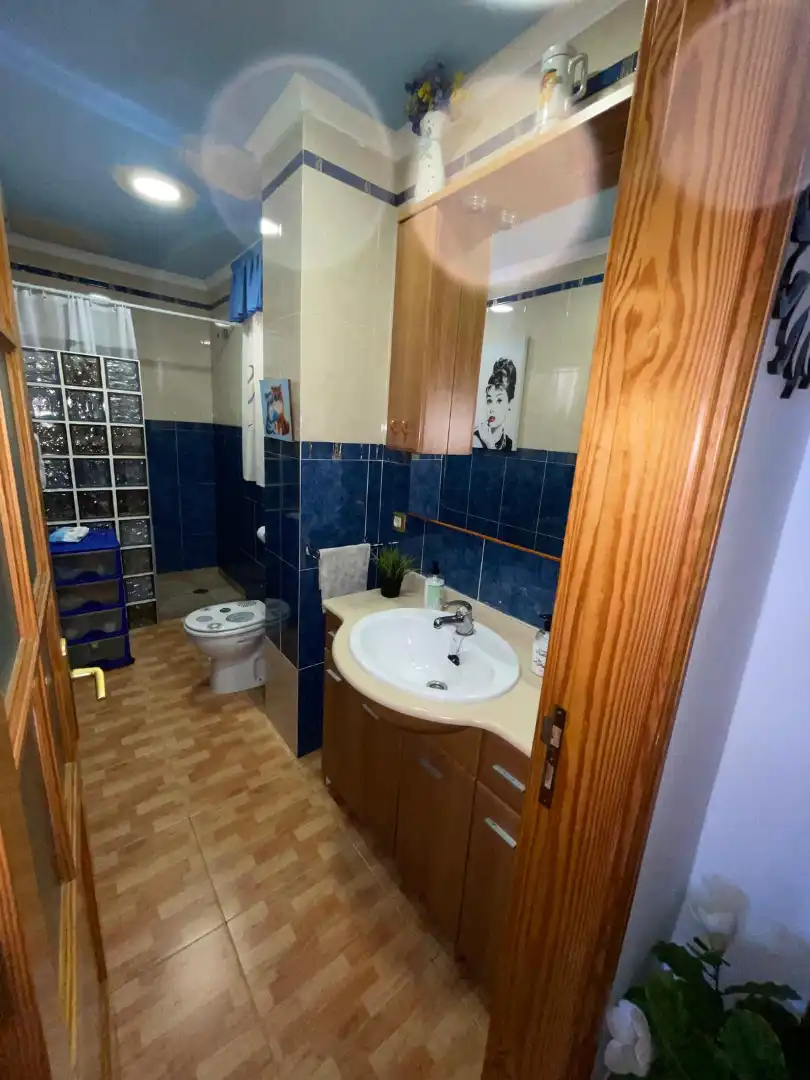 Bany de Pis en venda en Arucas amb Moblat i Balcó