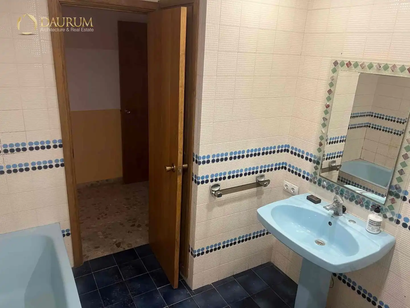 Baño de Piso en venta en Carcaixent con Terraza