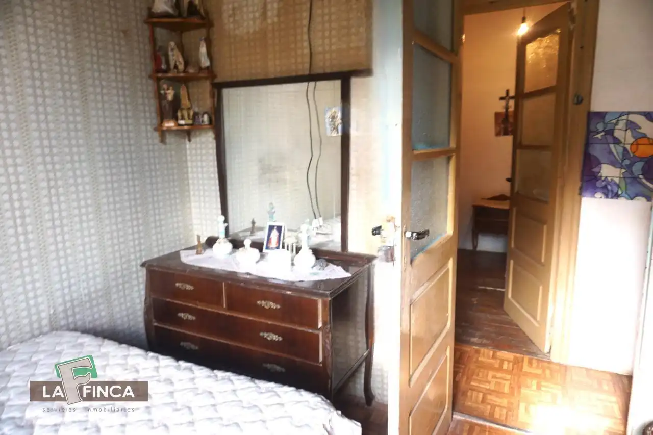 Habitación de Casa o chalet en venta en Belmonte de Miranda