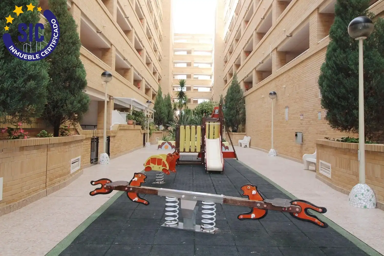 Vista exterior de Pis en venda en Oropesa del Mar / Orpesa amb Aire condicionat, Terrassa i Traster