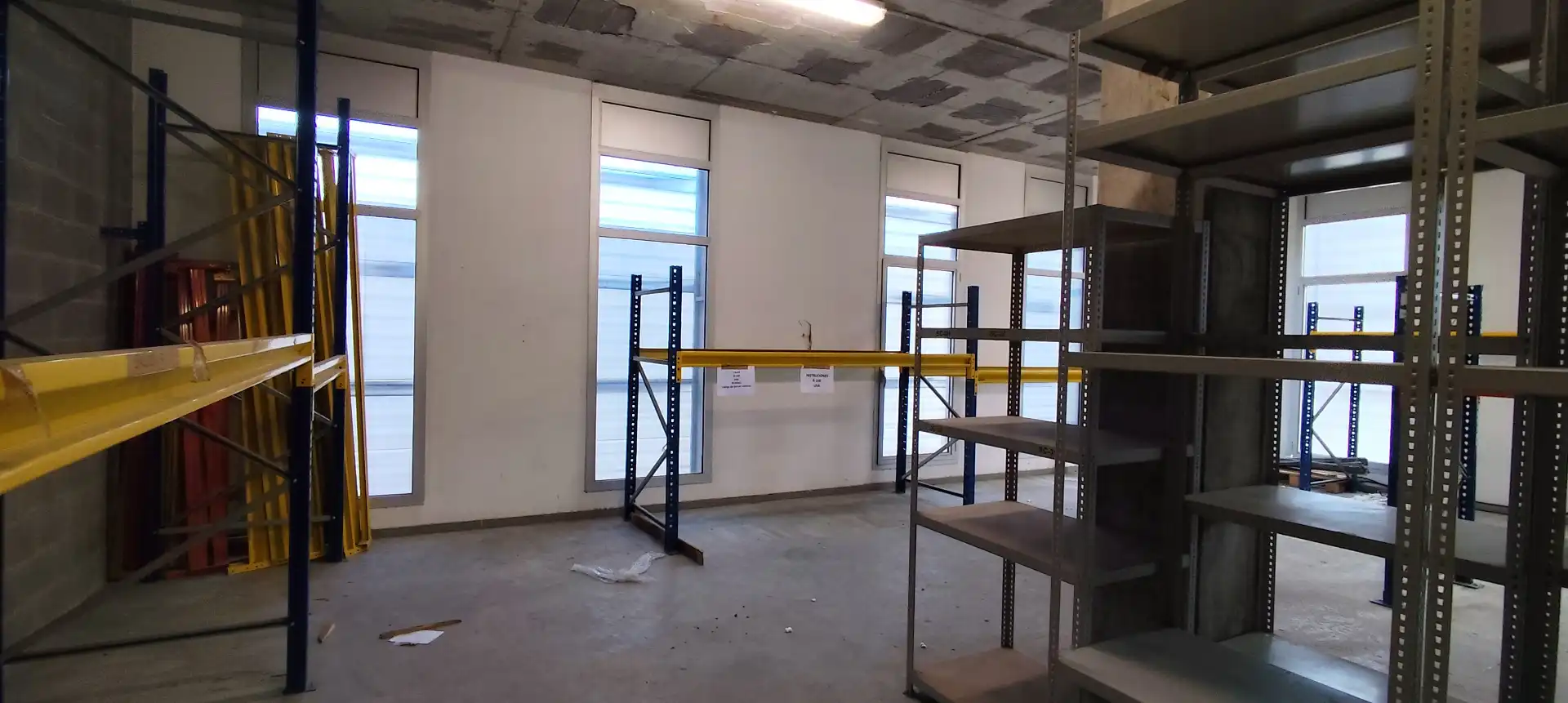 Büro zum Verkauf in L'Hospitalet de Llobregat mit Klimaanlage und Alarm
