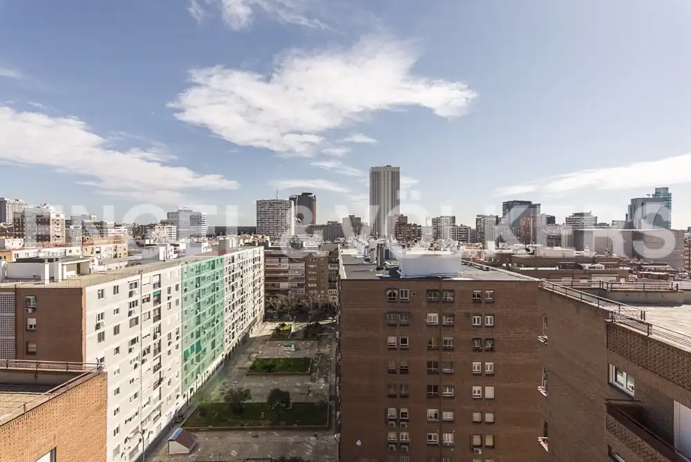 Außenansicht von Wohnung zur Miete in Madrid mit Klimaanlage, Heizung und Möbliert