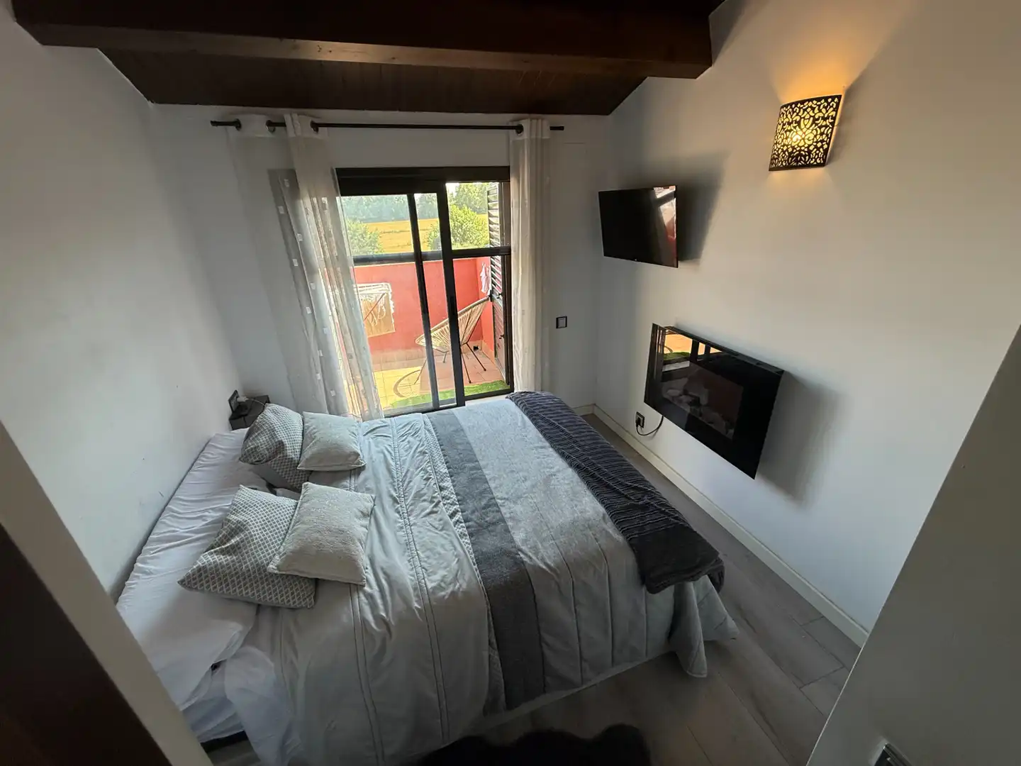 Dormitori de Dúplex en venda en Santa Eulàlia de Ronçana amb Aire condicionat, Calefacció i Moblat