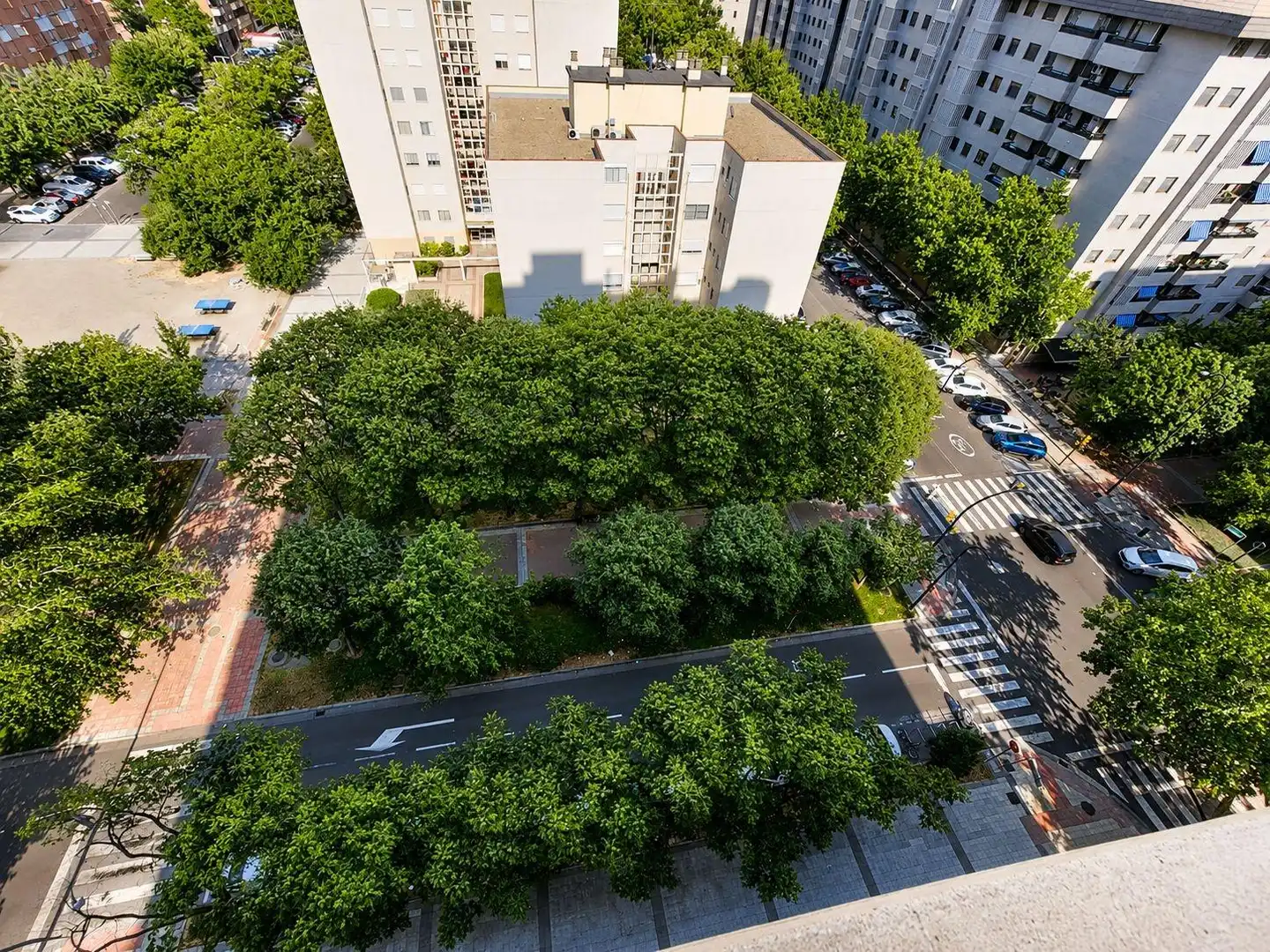 Vista exterior de Pis en venda en Zaragoza amb Calefacció i Balcó