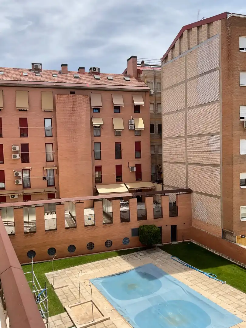 Vista exterior de Piso de alquiler en Alcalá de Henares con Aire acondicionado, Calefacción y Parquet