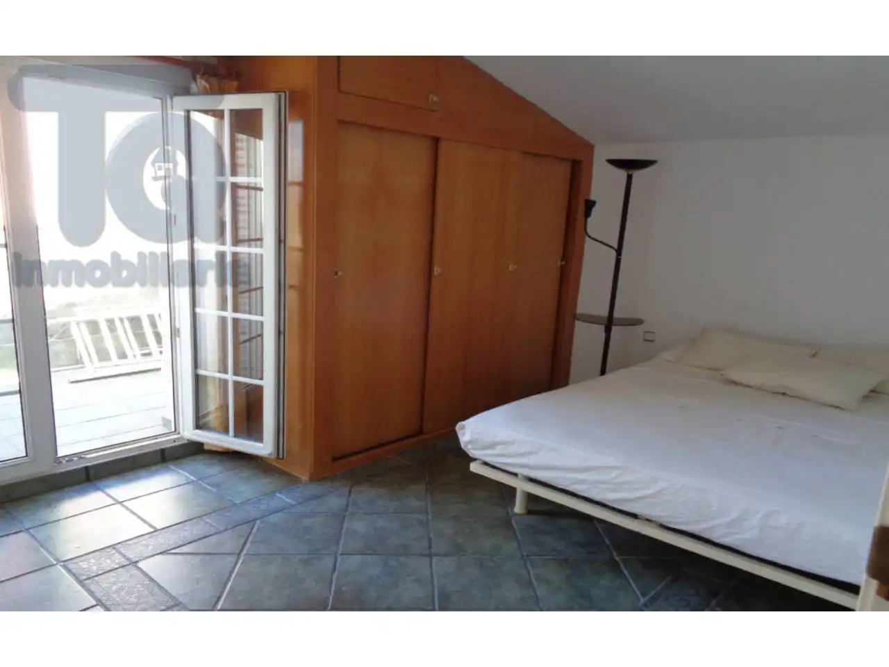 Bedroom of Houses for sale in Huétor Vega  with Air Conditioner, Private garden and Terrace