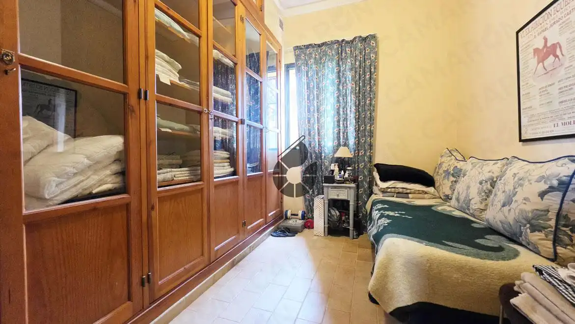 Habitación de Finca rústica en venta en Almensilla con Aire acondicionado y Jardín privado
