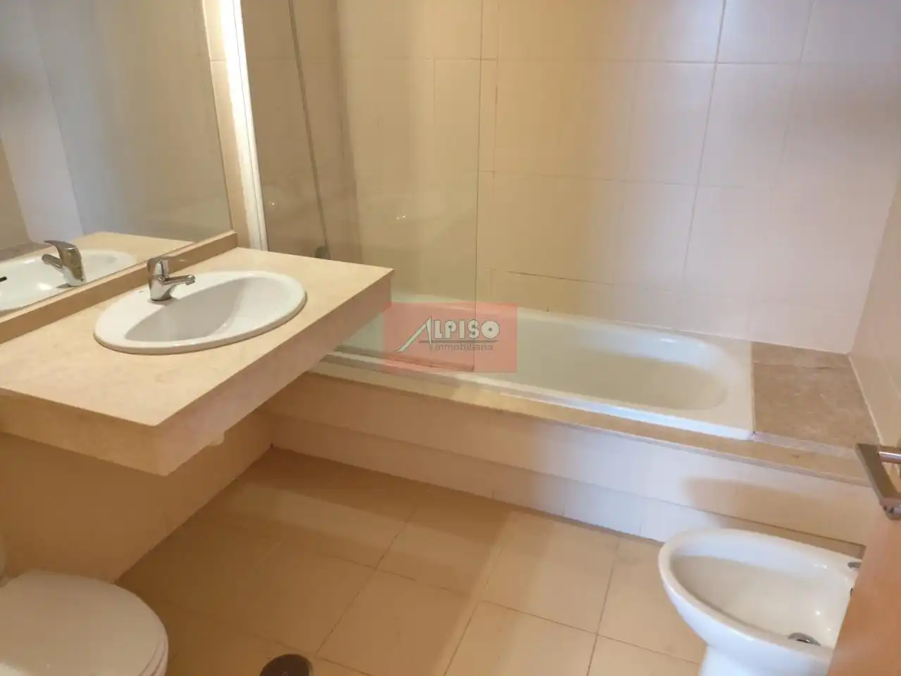 Bany de Dúplex en venda en Ourense Capital  amb Calefacció i Terrassa