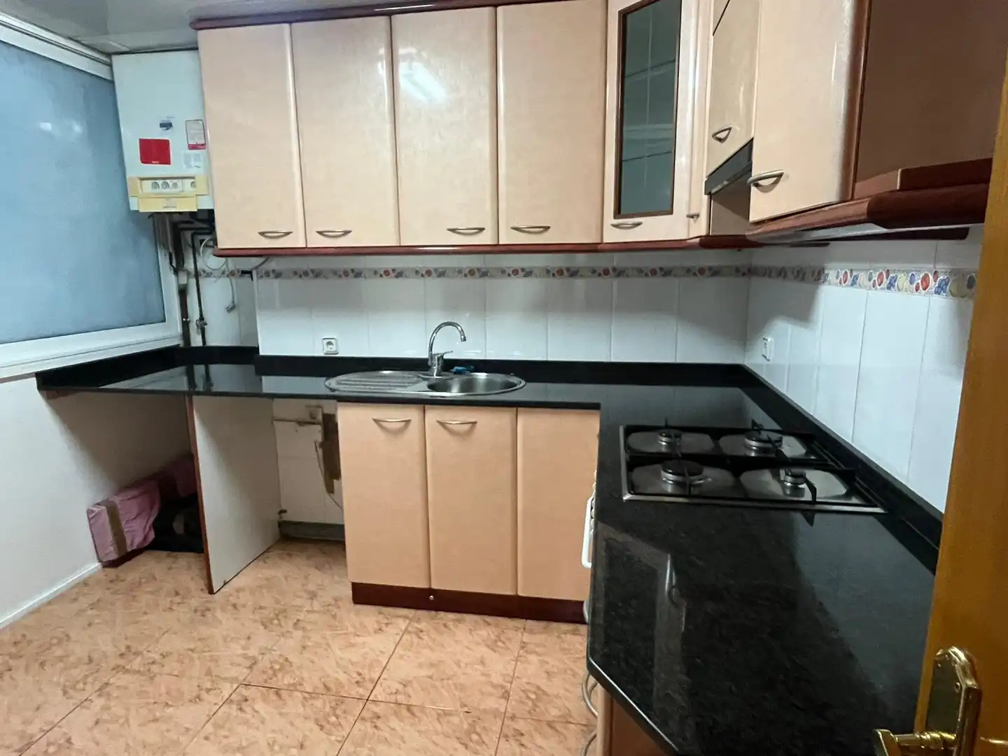 Cocina de Piso en venta en Esparreguera con Calefacción
