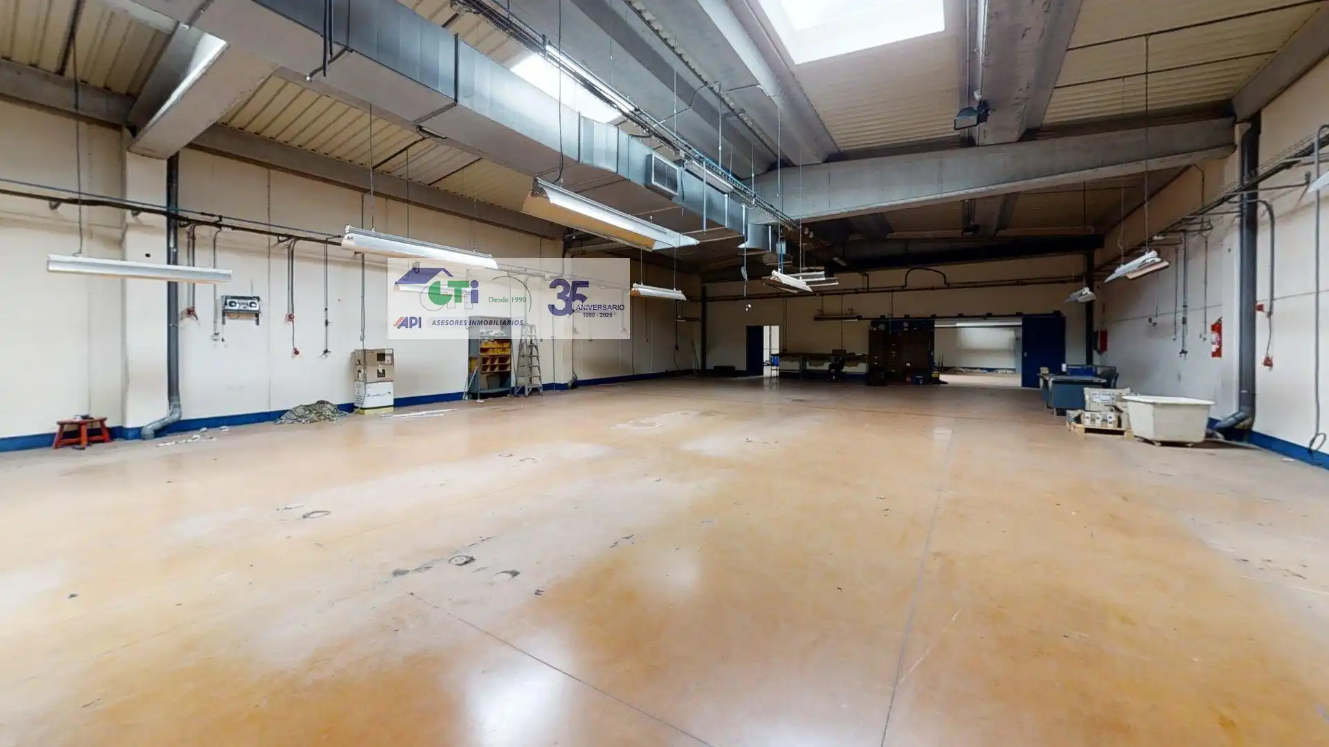 Nave industrial de alquiler en Zaragoza