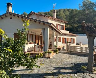 Vista exterior de Casa o xalet en venda en Castellet i la Gornal amb Aire condicionat, Calefacció i Jardí privat