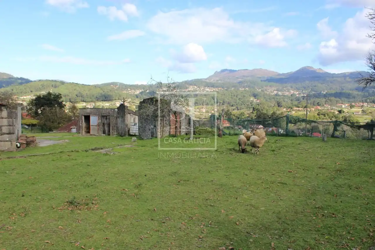 Casa con jardín en venta en Gondomar