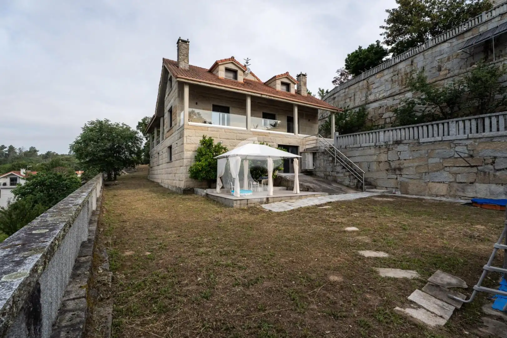Vista exterior de Casa o chalet en venta en Barbadás con Calefacción, Jardín privado y Balcón