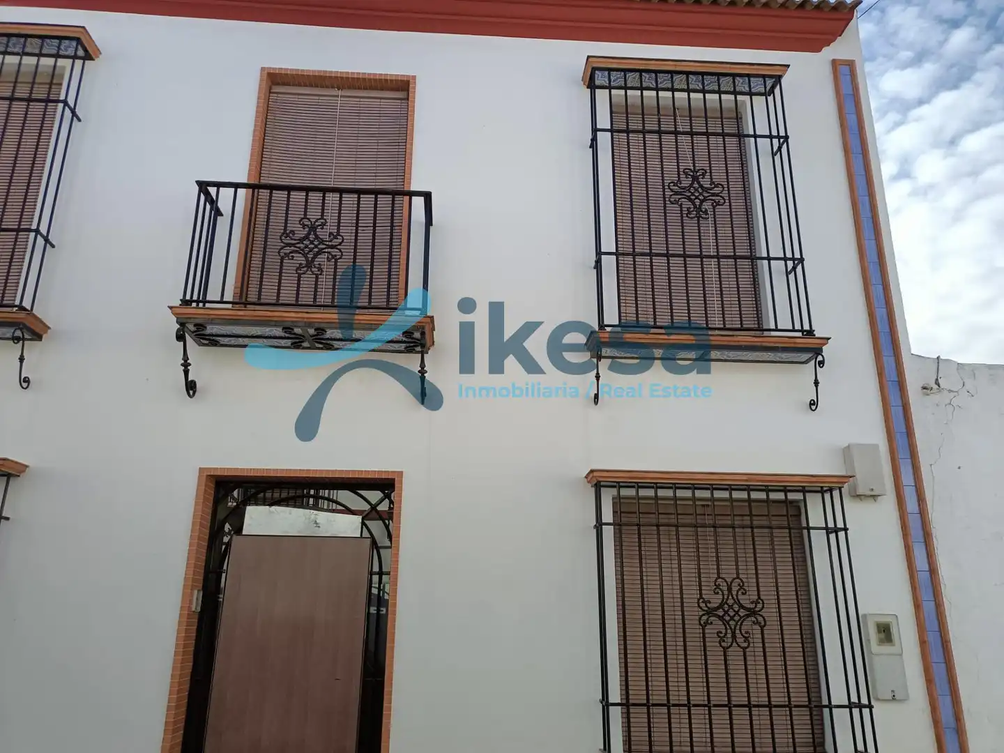 Casa con jardín en venta en Villamanrique de la Condesa, imagen 2