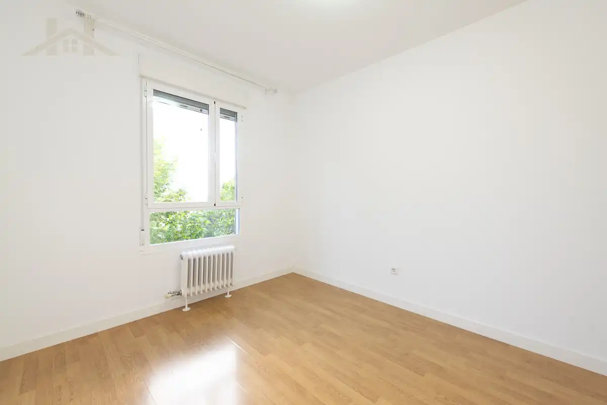 Habitación de Piso en venta en Boadilla del Monte con Aire acondicionado, Calefacción y Trastero