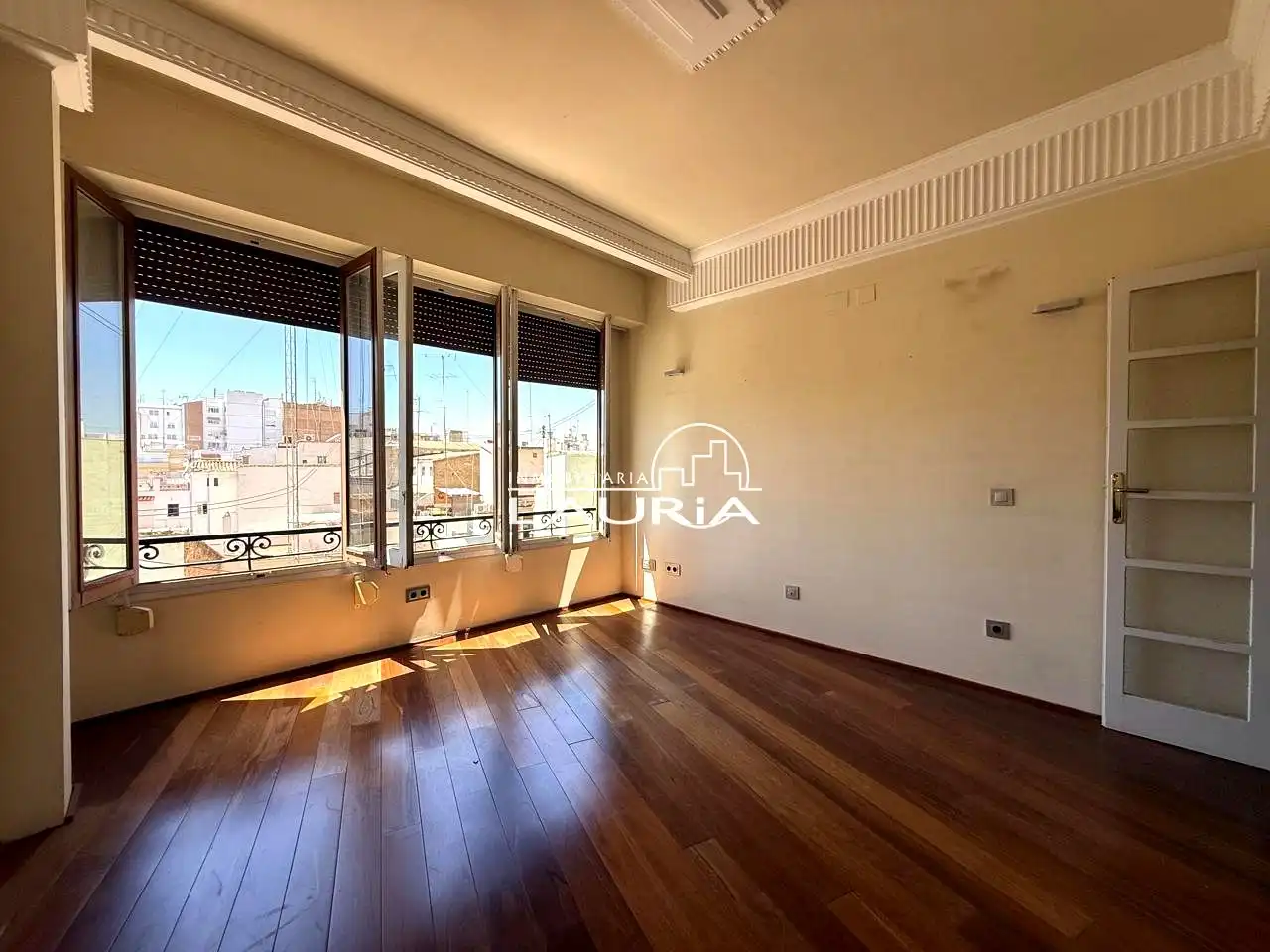 Wohnung zur Miete in calle de Sant Vicent Màrtir, El Mercat