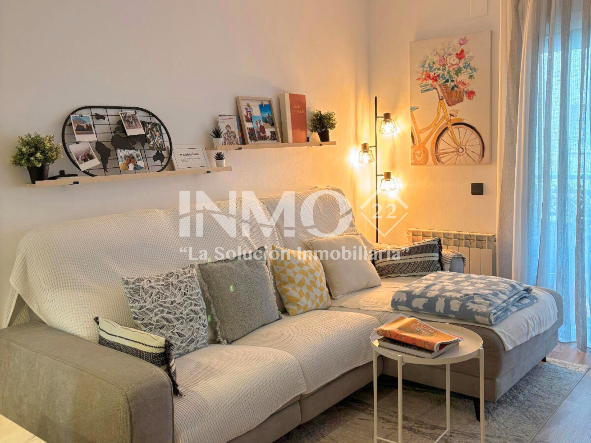 Sala d'estar de Pis en venda en Cambrils amb Terrassa, Moblat i Forn