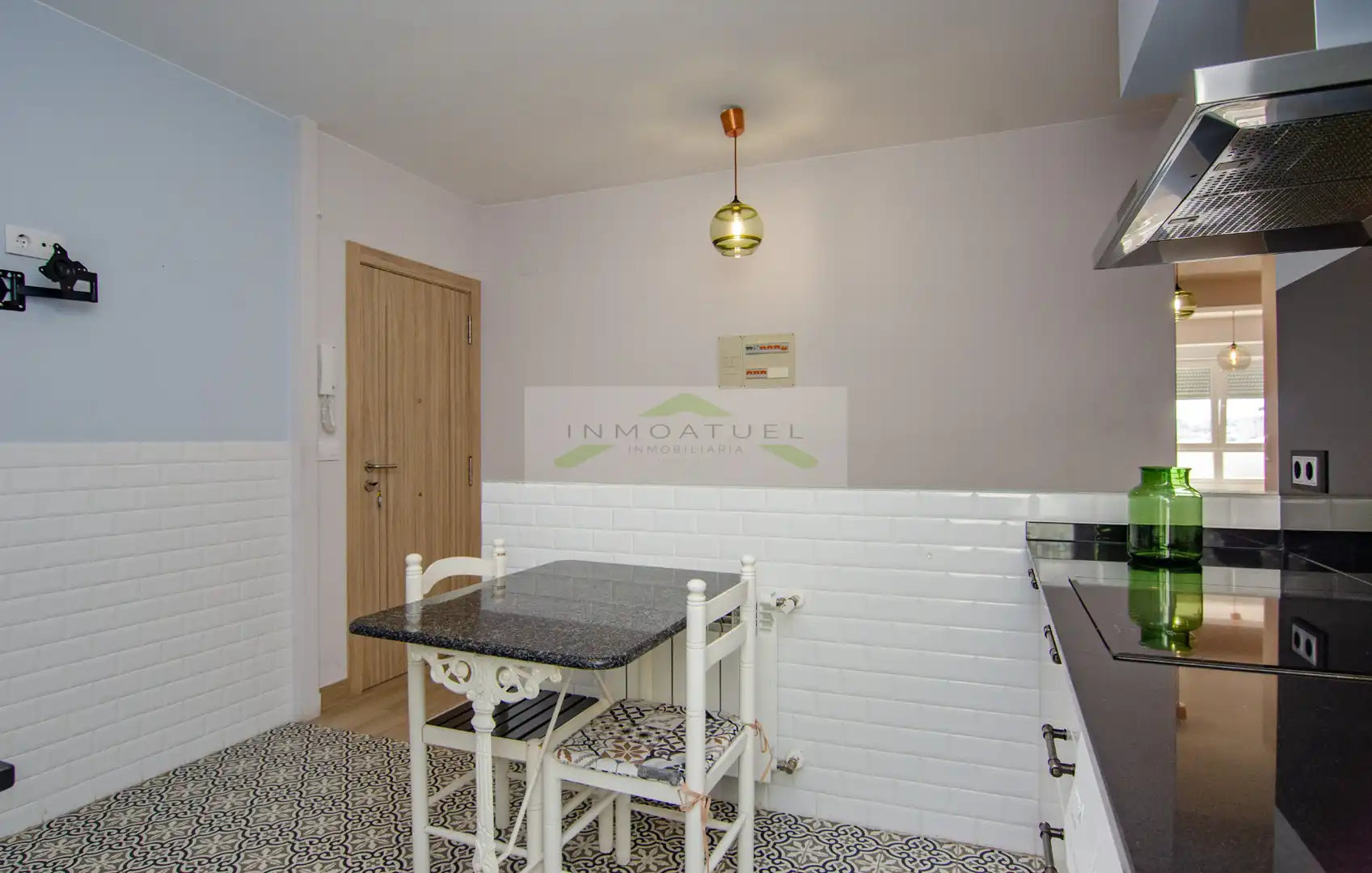 Küche von Wohnung zum Verkauf in A Coruña Capital  mit Heizung, Ofen und Waschmaschine