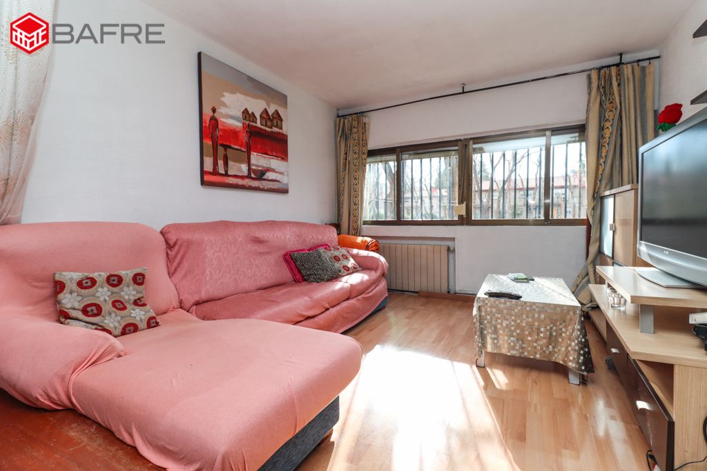 Exterior view of Flat for sale in  Madrid Capital  with Heating, Parquet flooring and Terrace