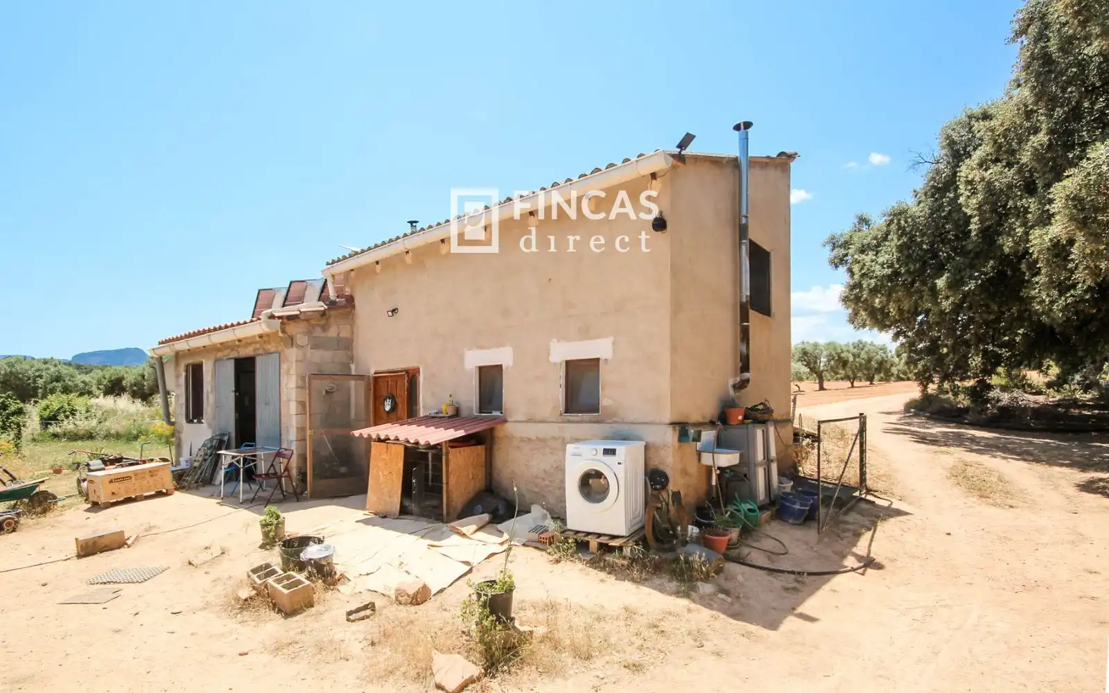 Exterior view of Country homes for sale in Cretas  with Air Conditioner