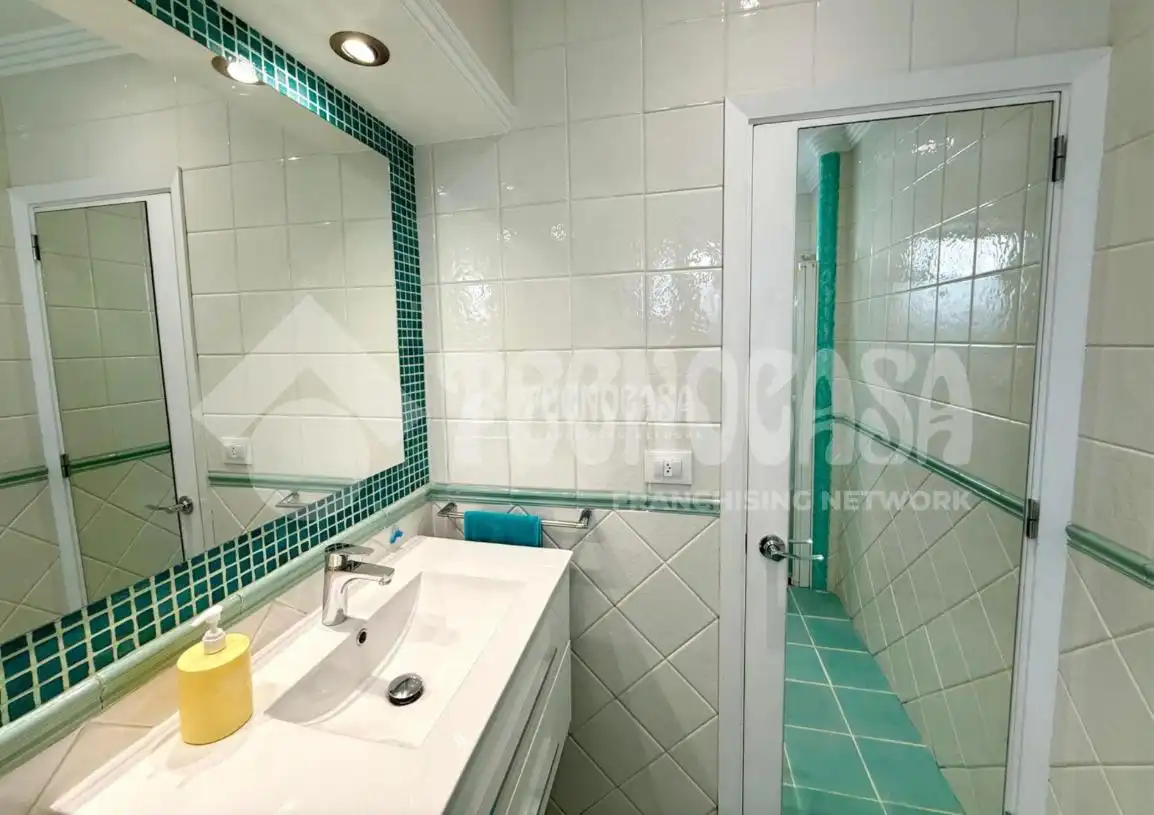Badezimmer von Wohnung zum Verkauf in Las Palmas de Gran Canaria