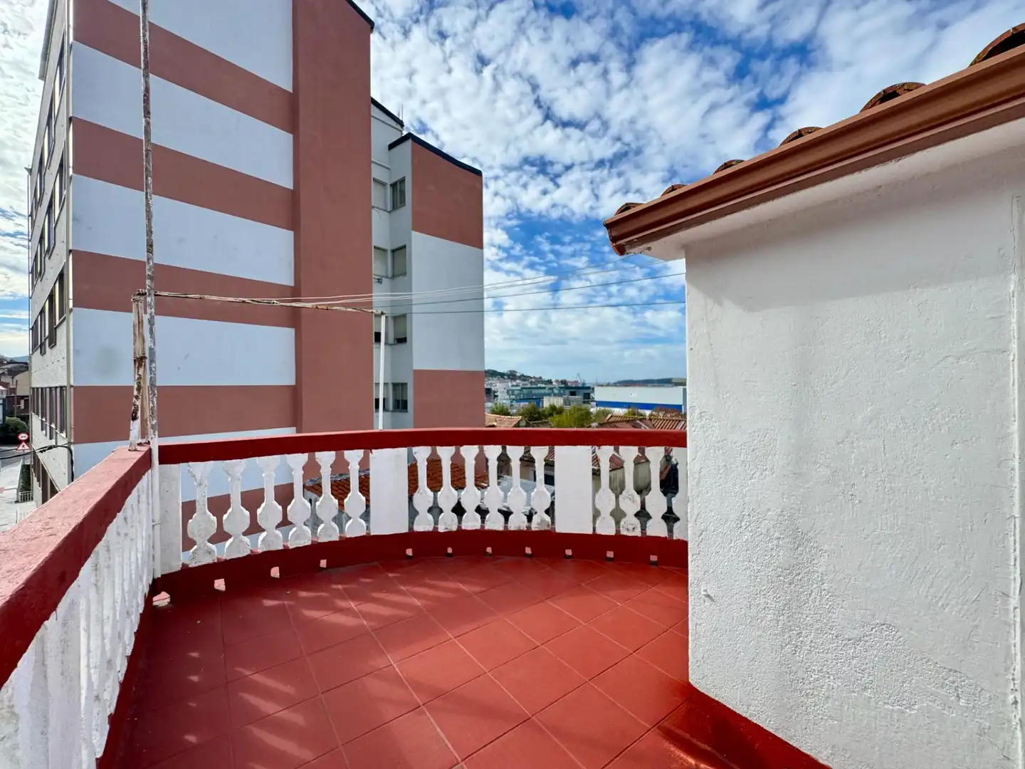 Balcony of Houses for sale in Pontevedra Capital   with Heating, Terrace and Storage room