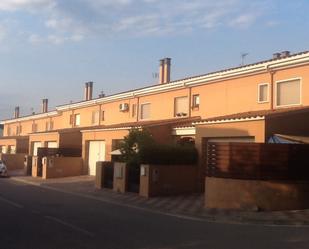 Vista exterior de Casa adosada en venda en Riudarenes