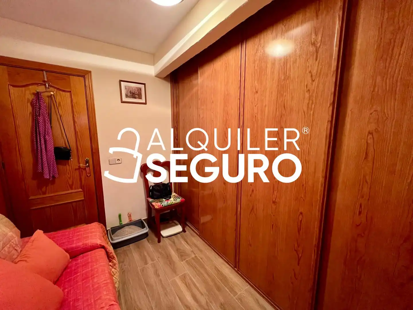 Schlafzimmer von Wohnung zur Miete in Madrid mit Heizung und Möbliert