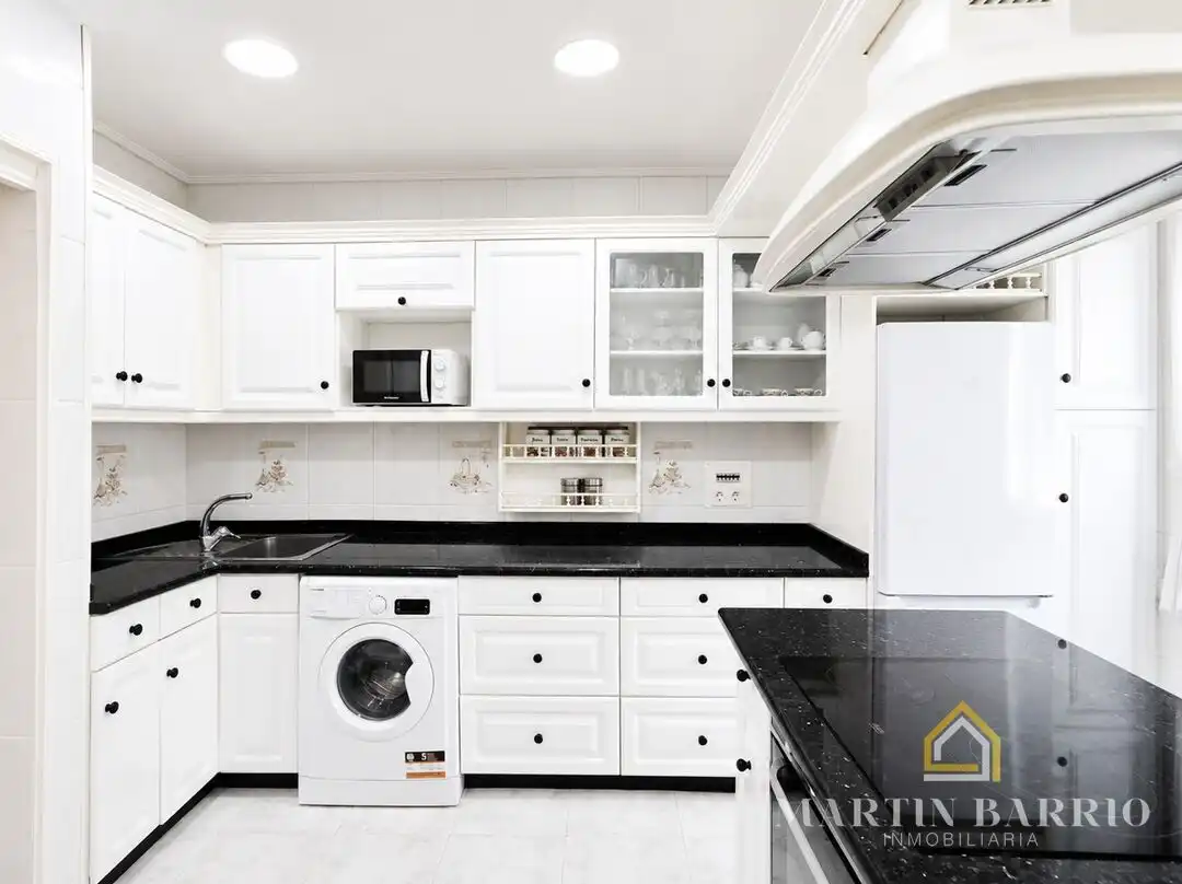 Flat with terrace for sale in Miguel de Cervantes Kalea, imagen 26