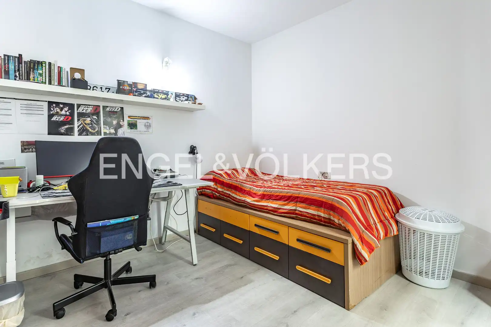 Schlafzimmer von Dachboden zum Verkauf in Montcada i Reixac mit Klimaanlage, Heizung und Parkett