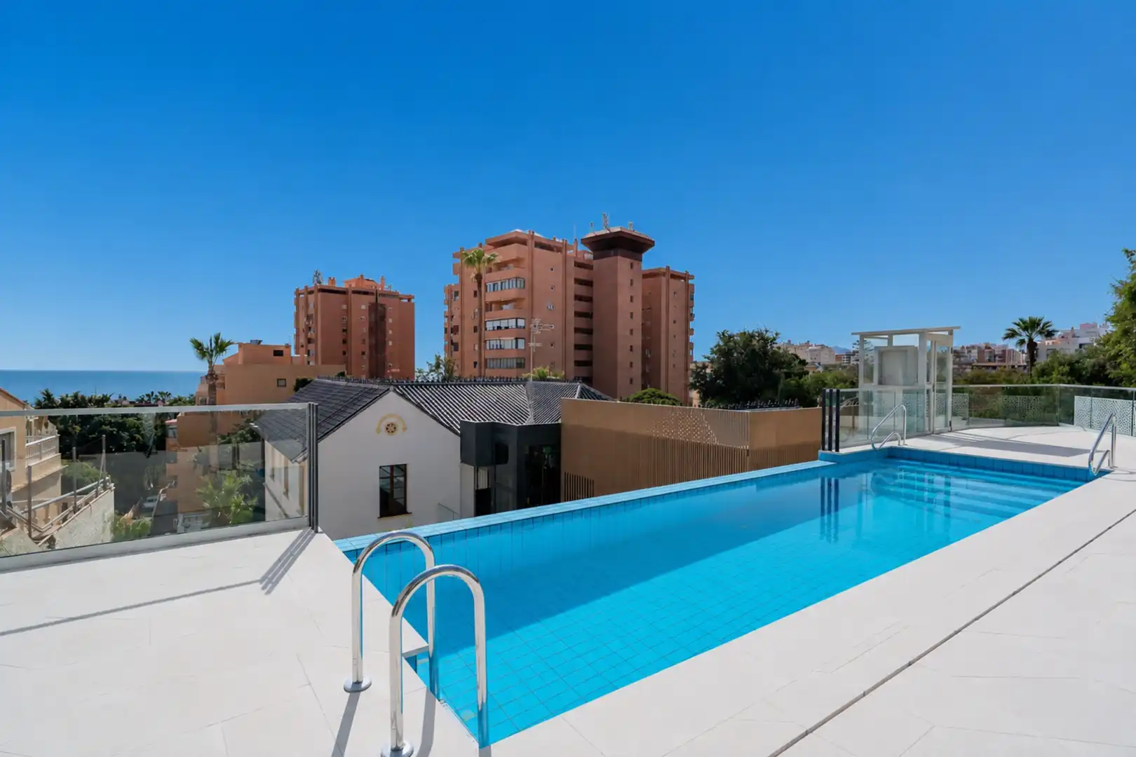 Piscina de Apartament en venda en Málaga amb Jardí privat, Piscina i Piscina comunitària