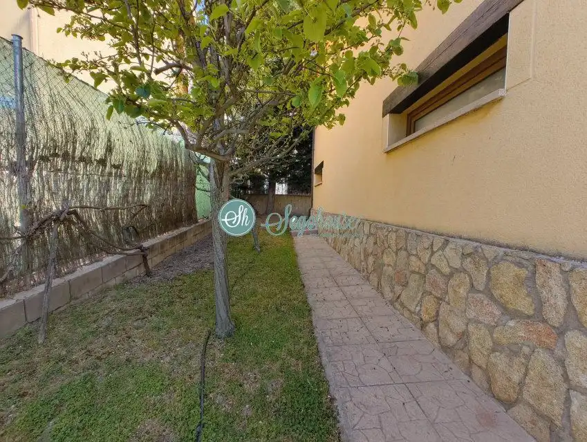 Jardín de Casa o chalet en venta en San Cristóbal de Segovia con Calefacción, Jardín privado y Terraza