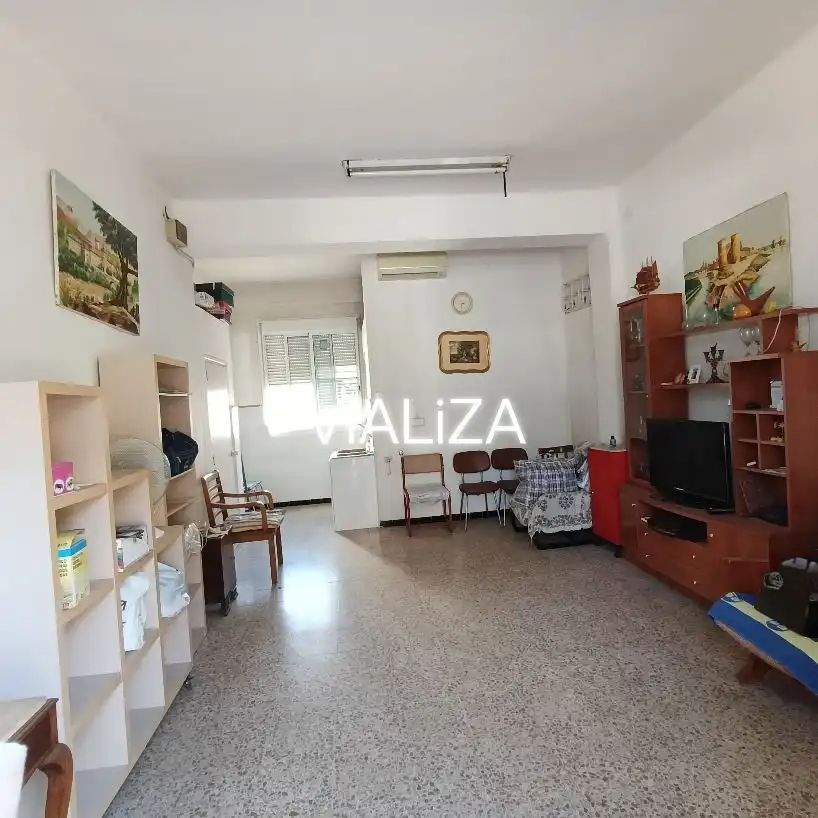 Business premises for sale in Casc Urbà, imagen 4