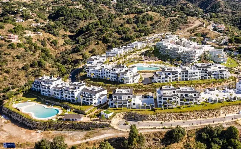 Habitatge amb piscina en venda a Altos de Estepona, imagen 4