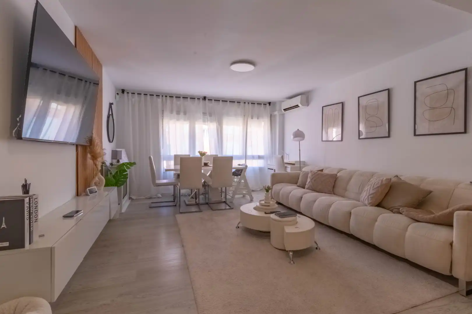 Wohnzimmer von Maisonette zum Verkauf in Sant Adrià de Besòs mit Klimaanlage, Heizung und Ofen