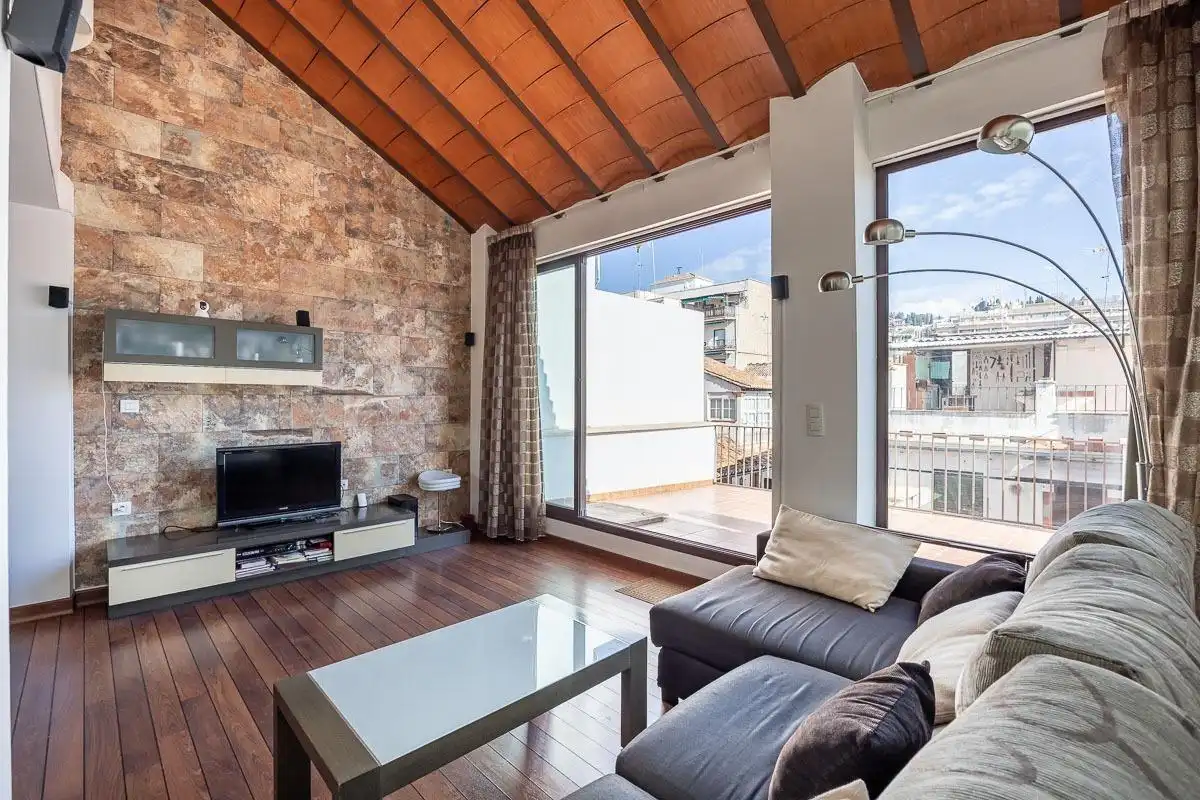Living room of Flat for sale in Granada  with Air Conditioner, Terrace and Balcony