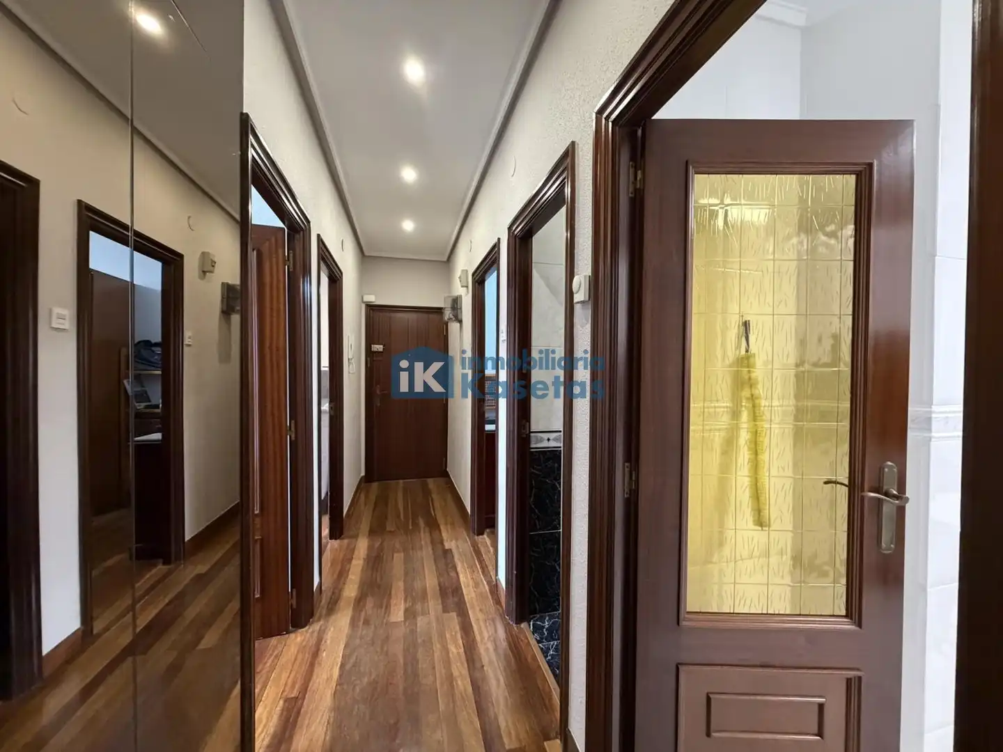 Piso en venta en Basauri  con Calefacción