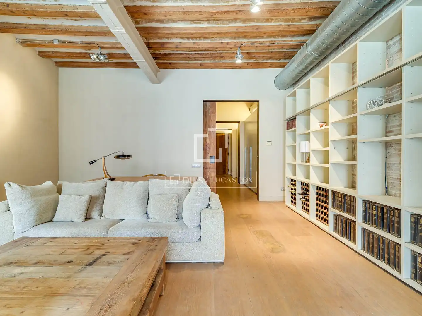 Sala de estar de Piso en venta en Barcelona con Aire acondicionado, Terraza y Amueblado