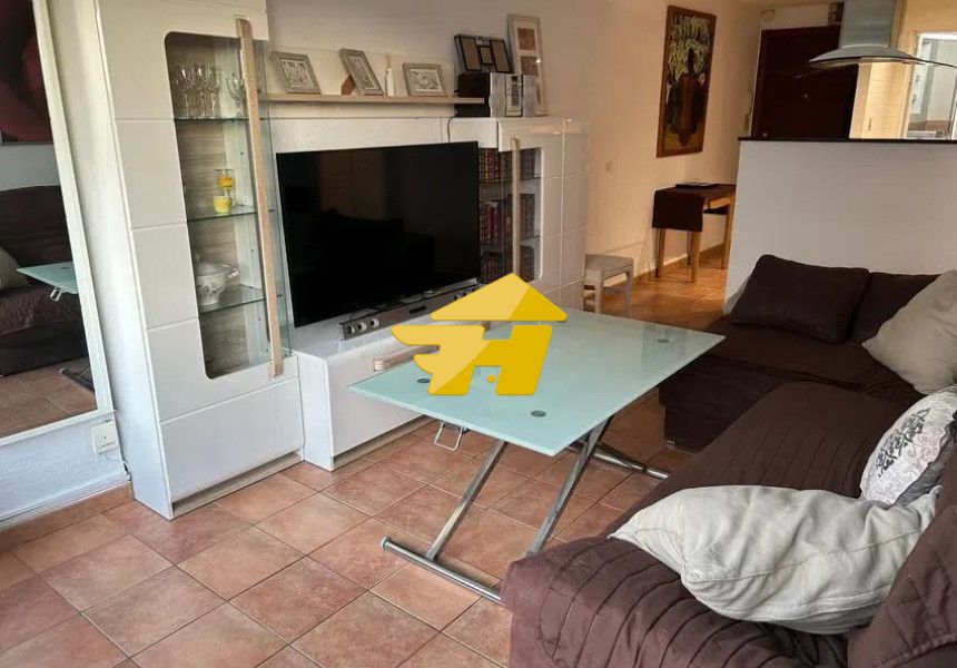 Living room of Flat to rent in Benalmádena  with Air Conditioner, Private garden and Swimming Pool