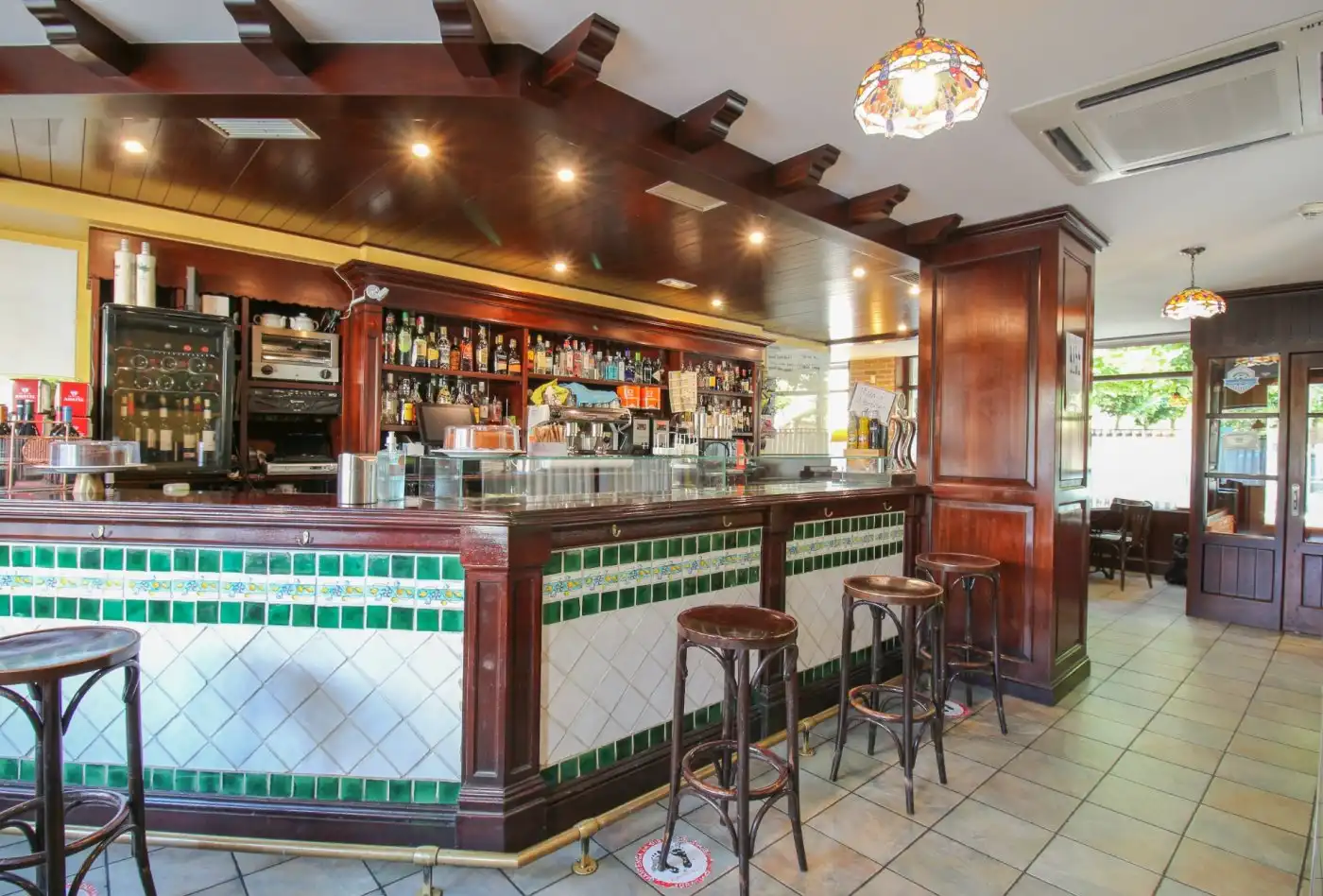 Commercial properties for sale in Aretxabaleta  with Air Conditioner and Furnished
