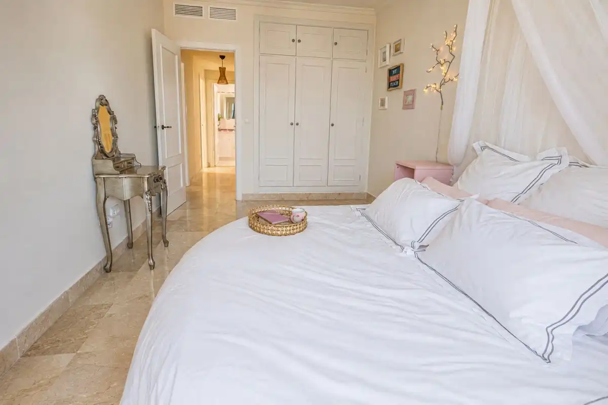 Terraced house with pool for sale in La Alcaidesa, imagen 33