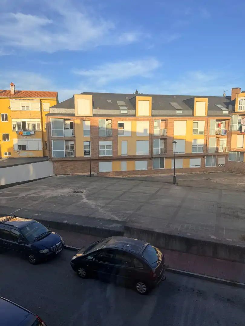 Piso con balcón en venta en Calle de Emilio de Mier 1, imagen 36