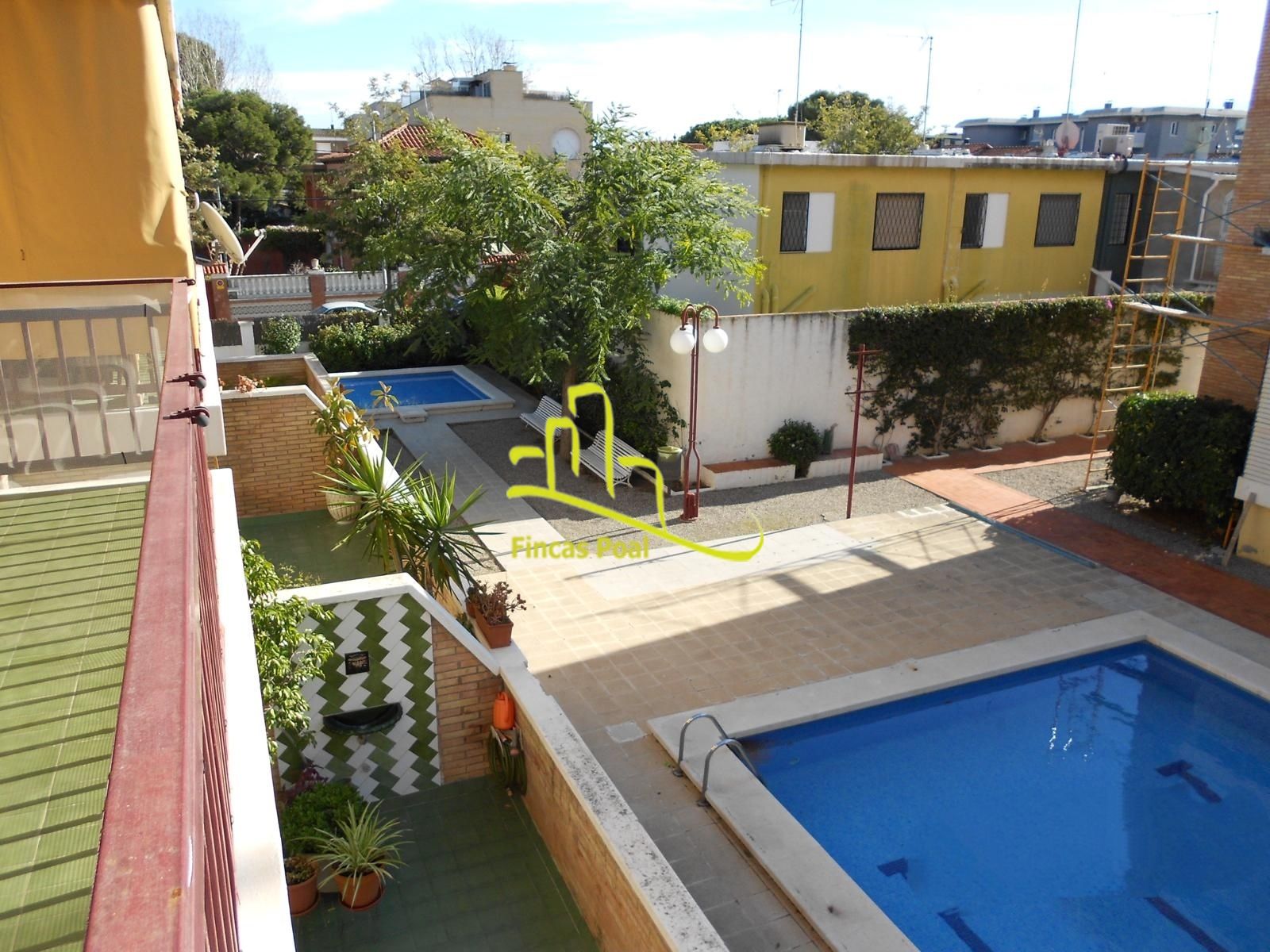 Swimming pool of Flat for sale in Castelldefels  with Heating, Storage room and Community pool