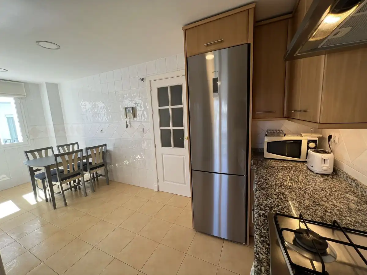 Cocina de Piso en venta en Marbella con Terraza, Trastero y Amueblado