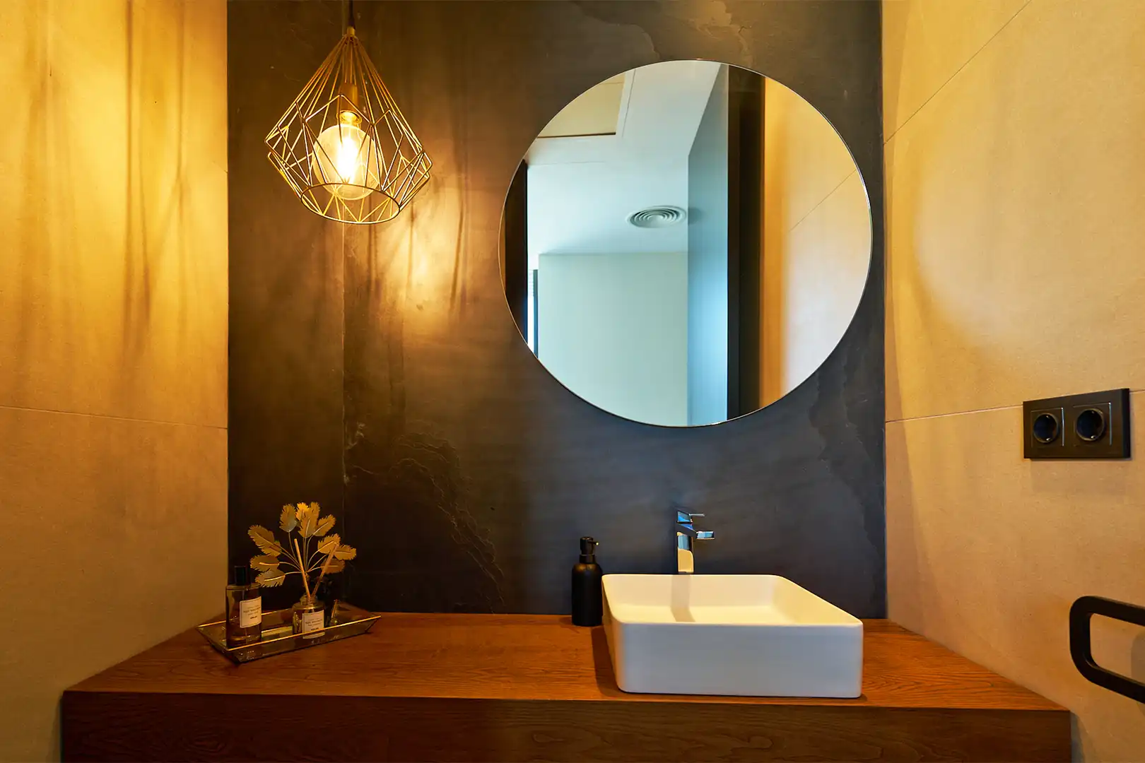 Baño de Casa o chalet en venta en Benahavís con Aire acondicionado, Calefacción y Jardín privado